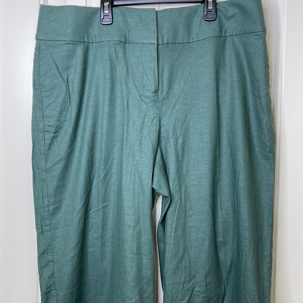 NWT! Lane Bryant Crop Pants Size 16